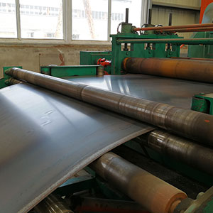 Hot rolled carbon steel sheet